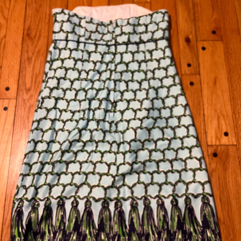 Lilly Pulitzer Strapless Mini Dress in Light Blue and Navy with Green Border - Picture 2 of 11